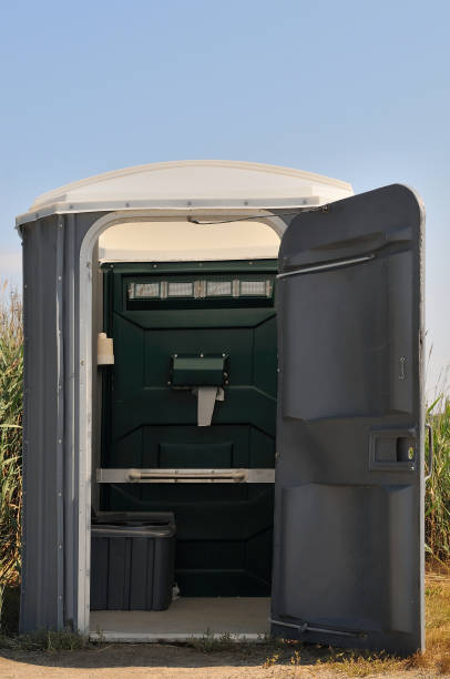 Best Luxury portable toilet rental  in Horton, KS