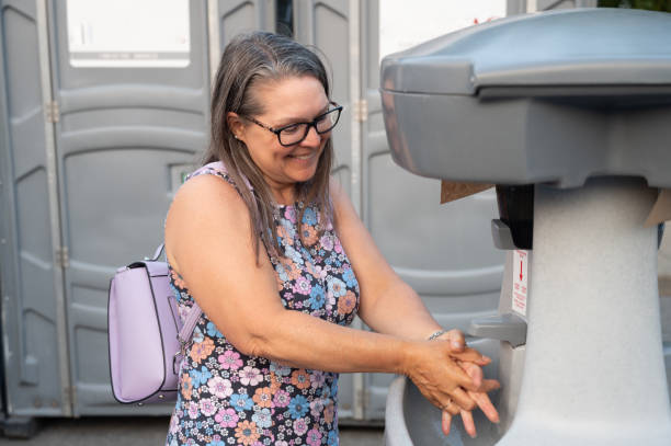 Best Portable toilet rental cost  in Horton, KS